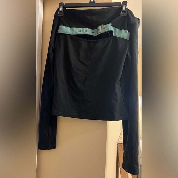 Off Shoulder Top - Picture 3 of 5